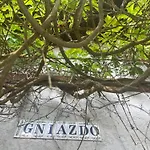 Dom W Lesie Nad Jeziorem Kaszuby - Gniazdo *