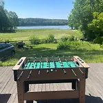 Semesterbostad Dom W Lesie Nad Jeziorem Kaszuby - Gniazdo Dabrowka (Koscierzyna)