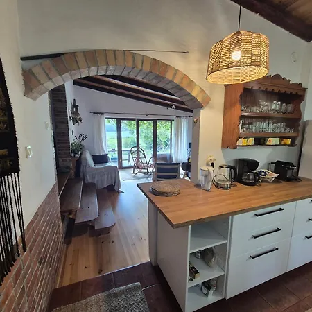 Dom W Lesie Nad Jeziorem Kaszuby - Gniazdo