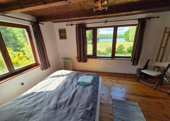 Dom W Lesie Nad Jeziorem Kaszuby - Gniazdo Dabrowka (Koscierzyna)