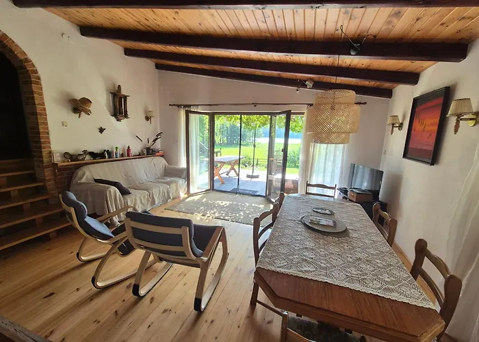 Dom W Lesie Nad Jeziorem Kaszuby - Gniazdo * Dabrowka (Koscierzyna)