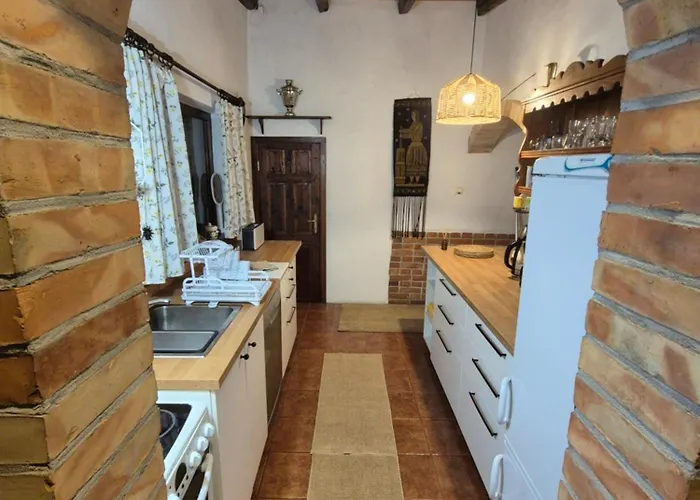 Dom W Lesie Nad Jeziorem Kaszuby - Gniazdo * Dabrowka (Koscierzyna)